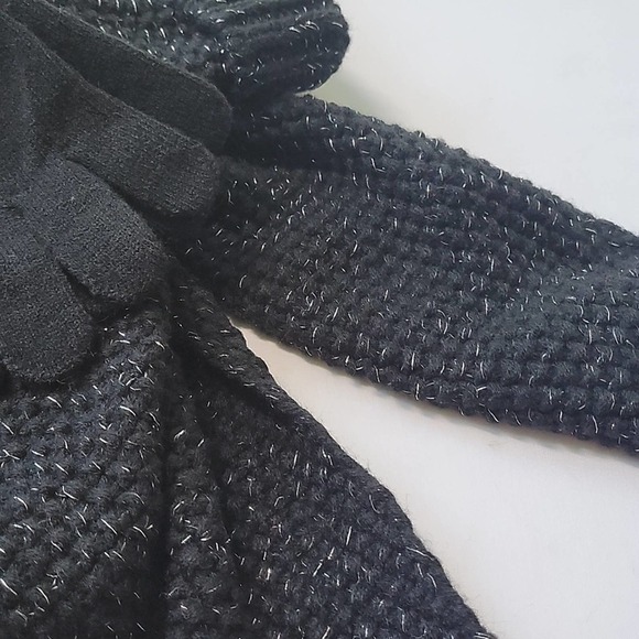 NEW! CAPELLI 3pc. Knit Triangle Scarf, Pom Pom Hat & Glove Gift Set! - Picture 8 of 10